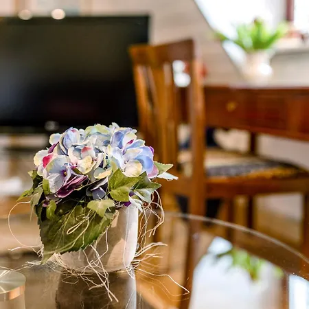 Buchhaus Vier - Dachgeschoss Appartement Kirchenlamitz