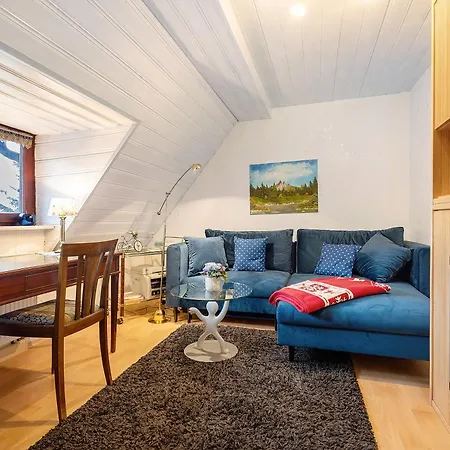 Buchhaus Vier - Dachgeschoss Appartement *